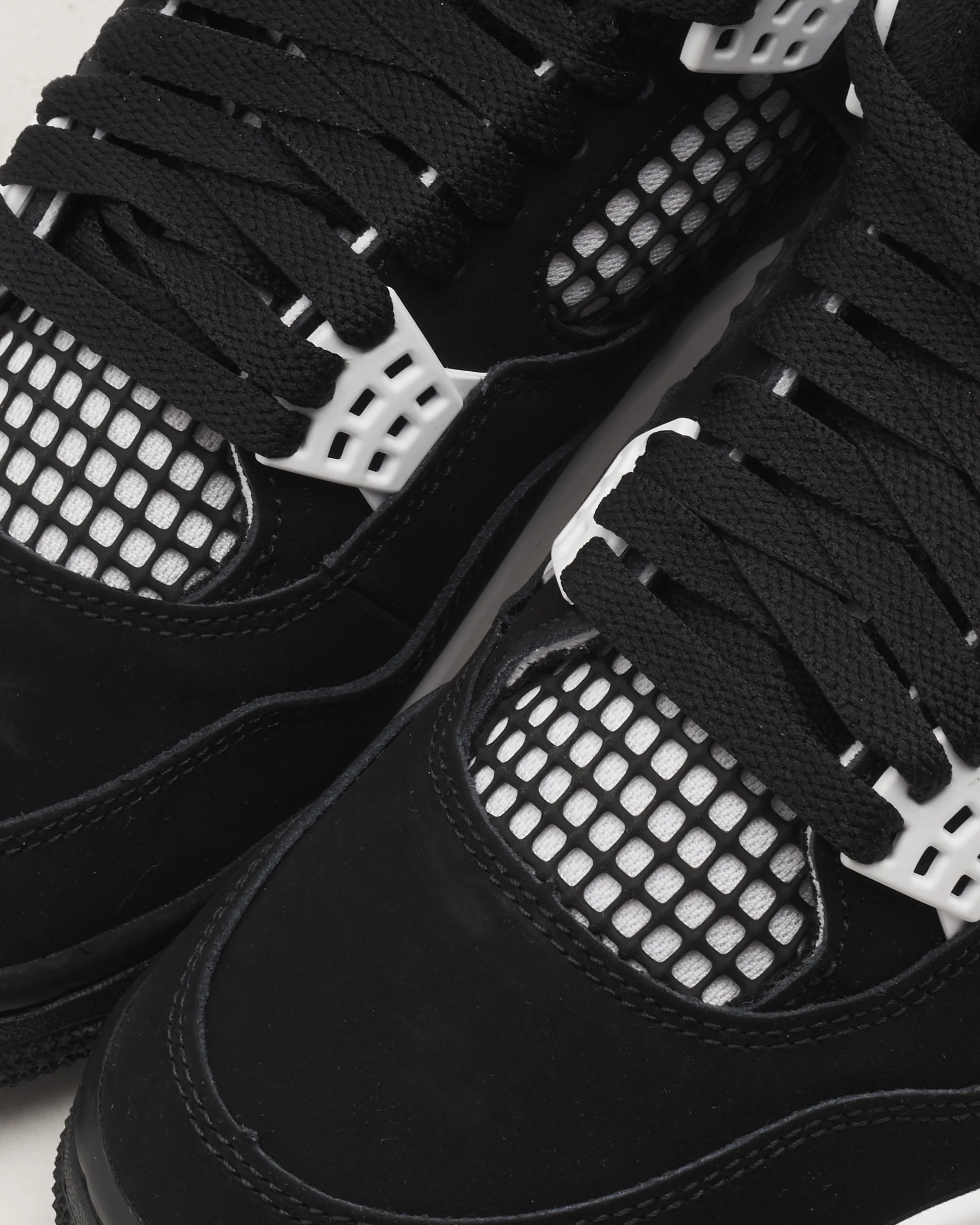 Jordan Retro 'White Thunder' – Funky Insole