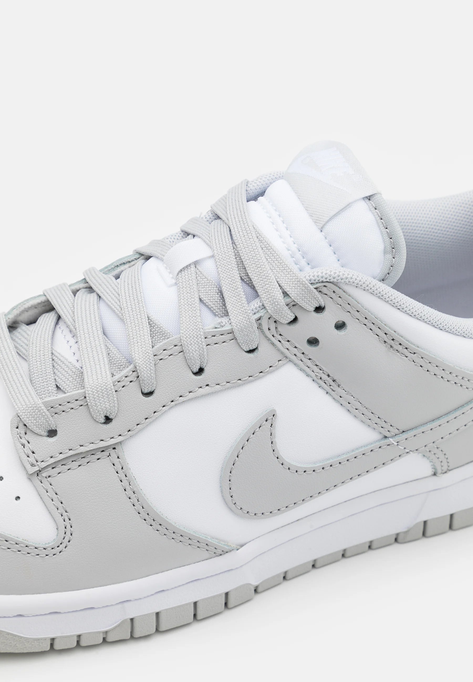 Nike Dunk Low 'Grey Fog' - Funky Insole