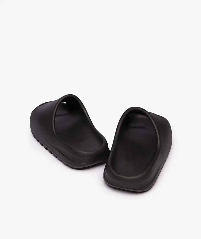 adidas YEEZY Slide 'Onyx' - Funky Insole